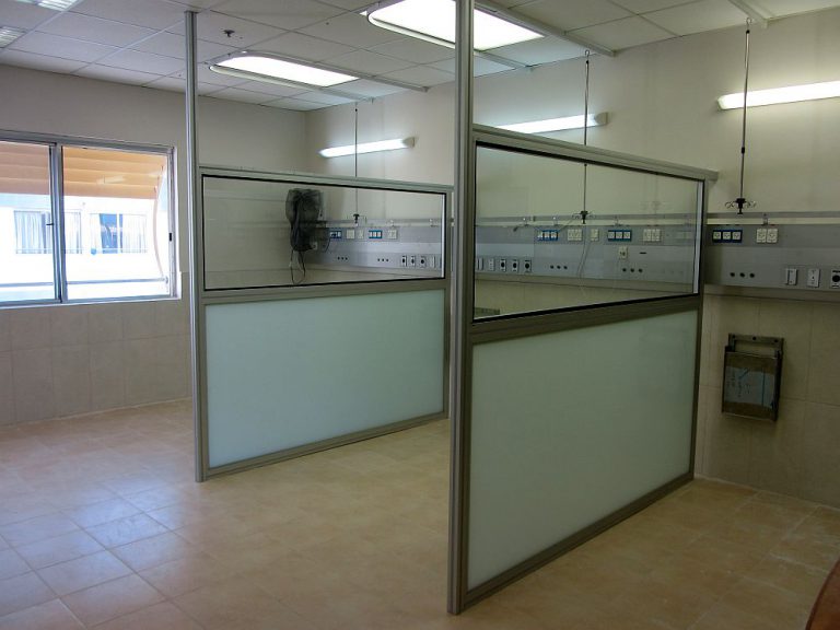 מחיצות הפרדה בבית חולים