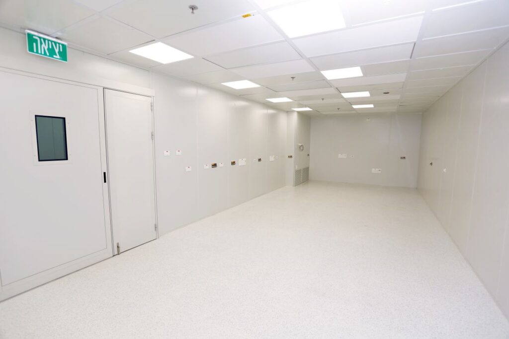 קירות פח לחדר נקי