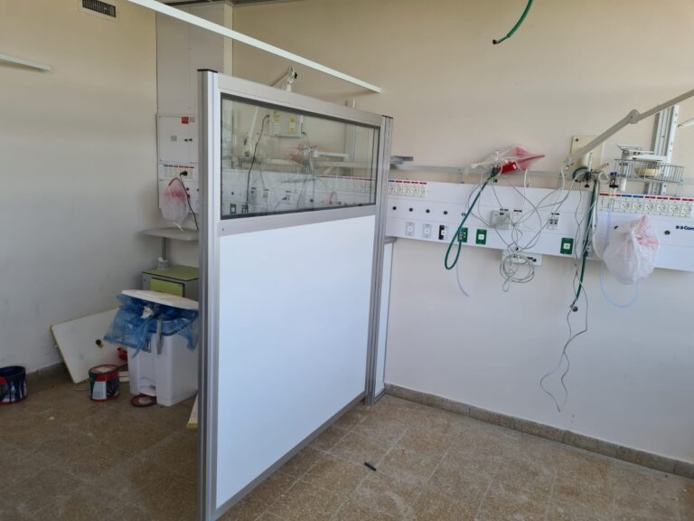 מחיצות הפרדה 5000